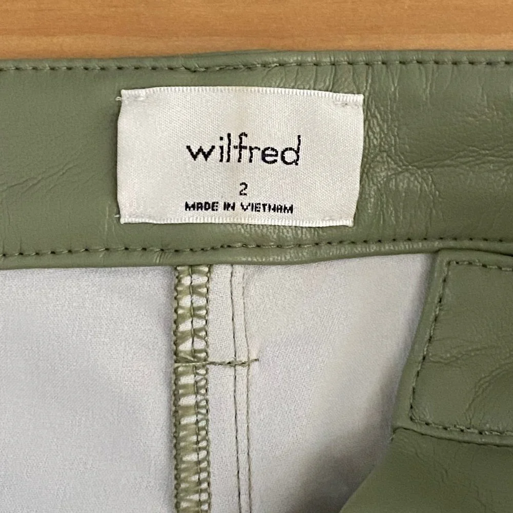 Wilfred Melina Vegan Leather Pant Sage Frost - Picture 12 of 14